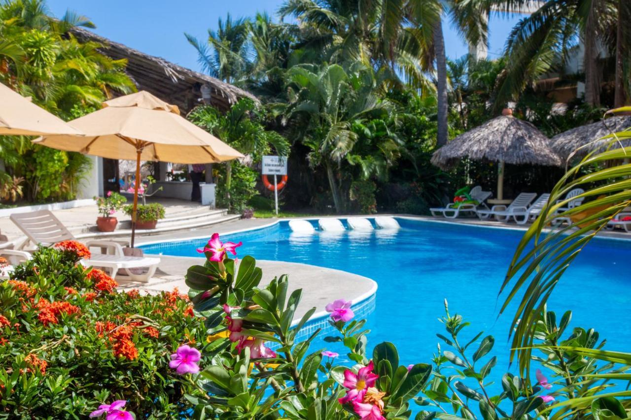 Hotel Castillo Huatulco & Beach Club Санта Крус Уатулко Екстериор снимка