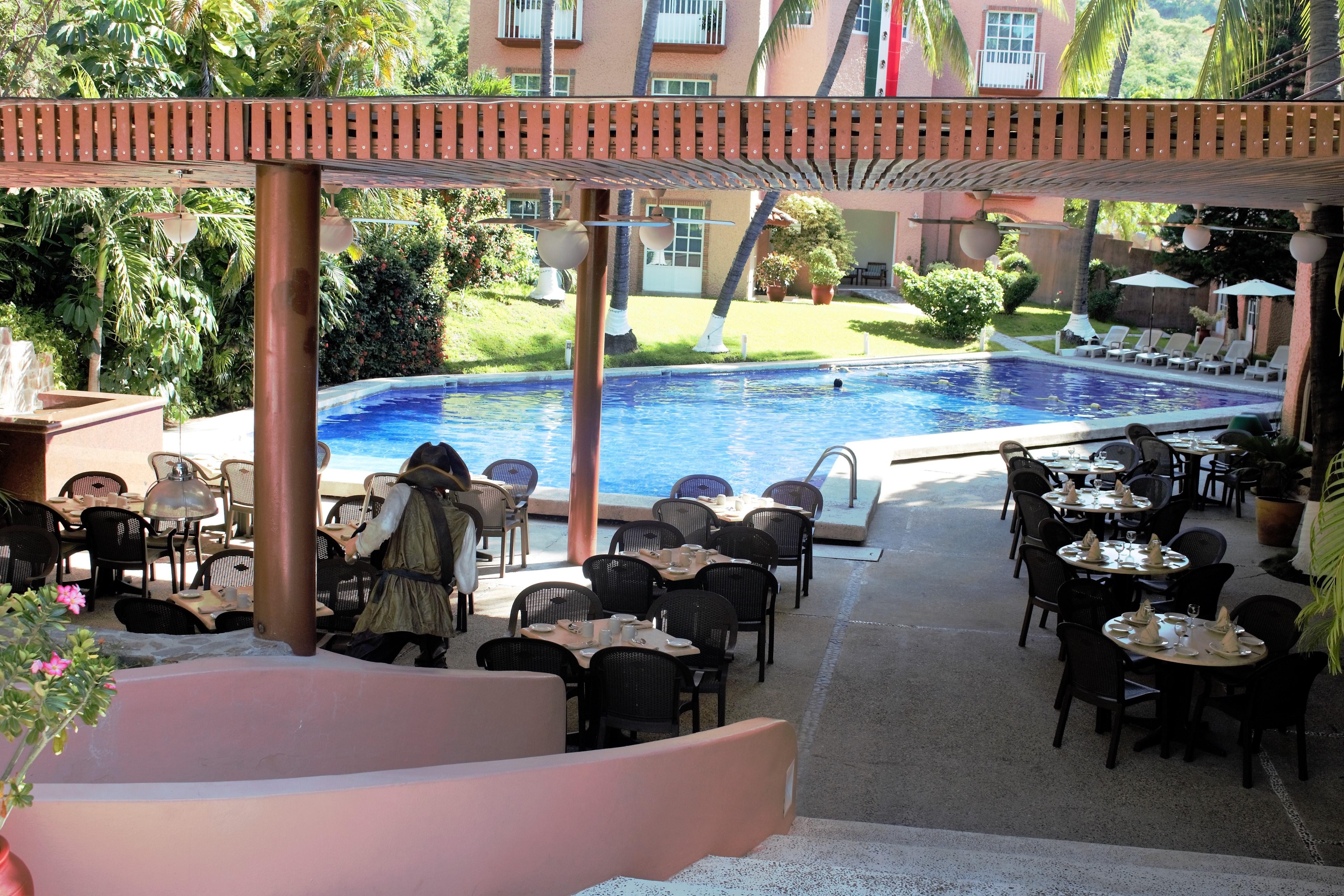Hotel Castillo Huatulco & Beach Club Санта Крус Уатулко Екстериор снимка